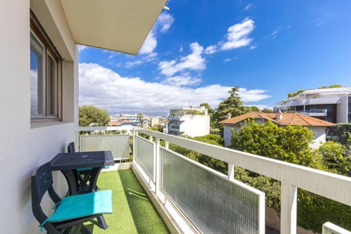 Studio Cap Antibes Жуан-ле-Пен Экстерьер фото